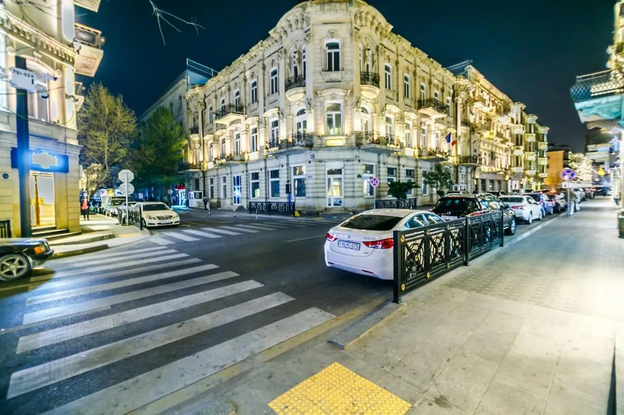 Apartment Near Nizami Street And Boulevard Baku
