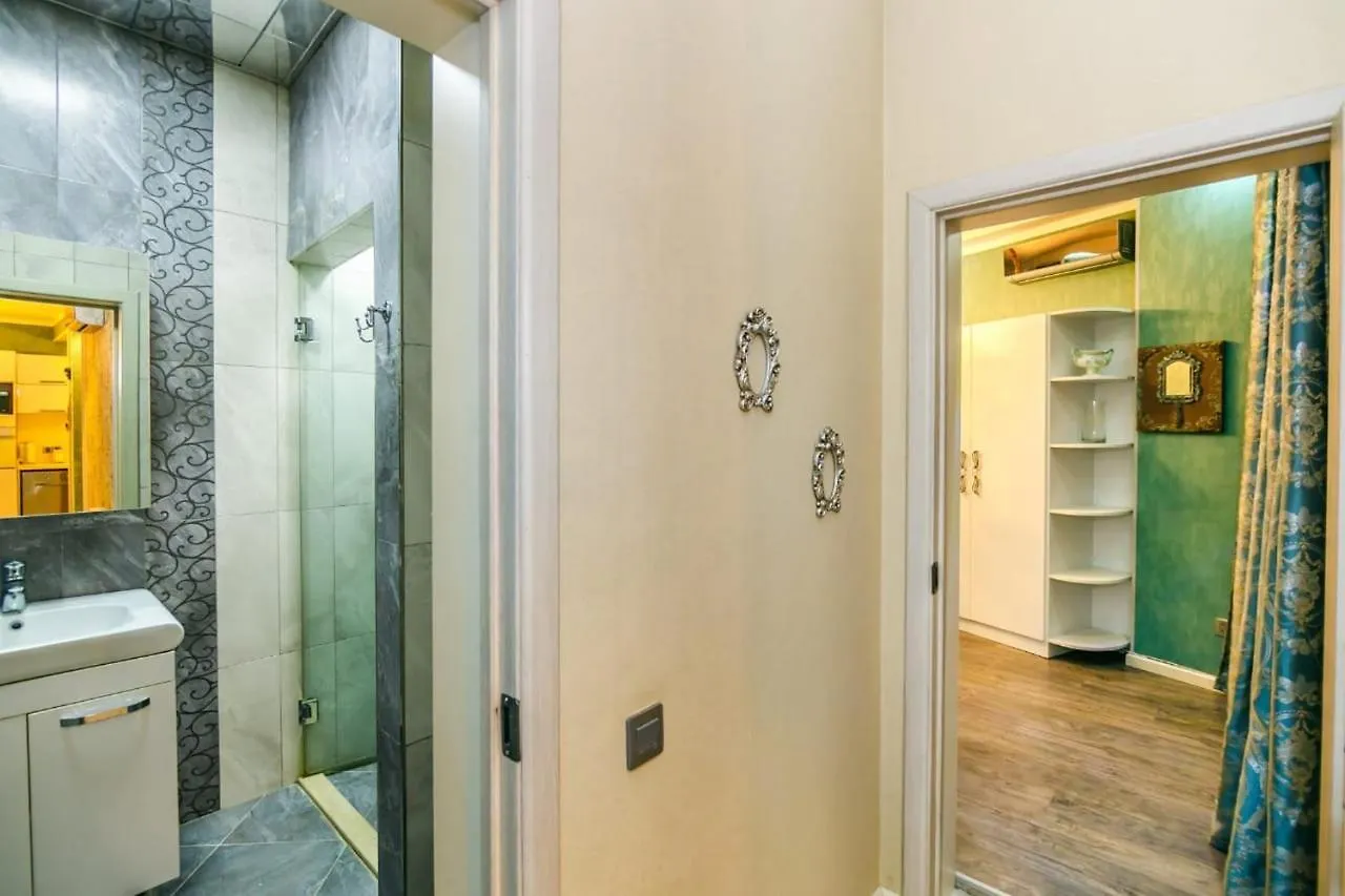 Apartment Near Nizami Street And Boulevard Baku