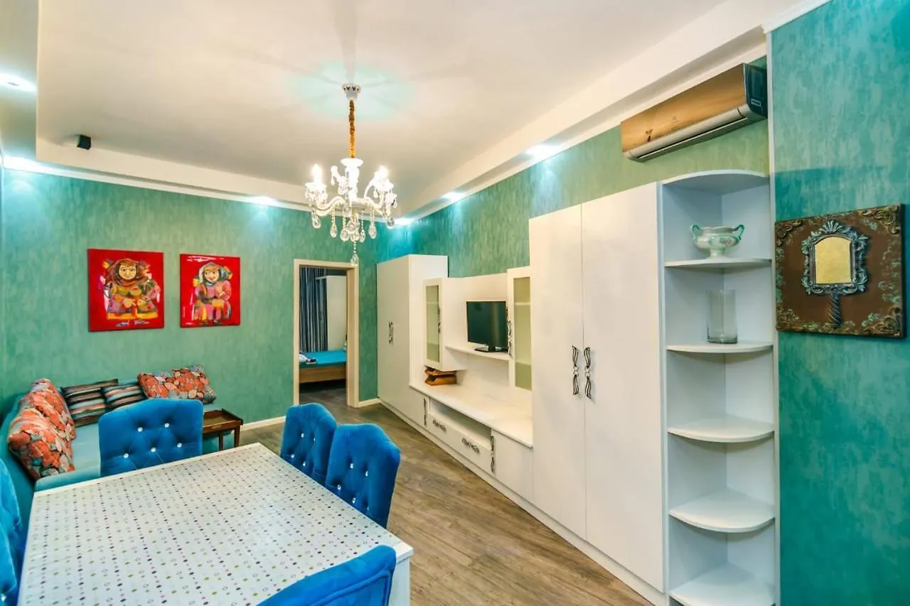 Apartment Near Nizami Street And Boulevard Baku