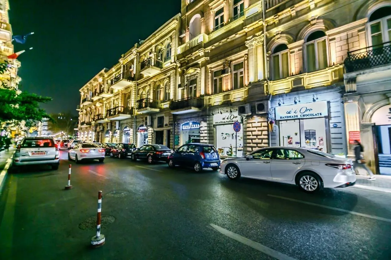 Apartment Near Nizami Street And Boulevard Baku