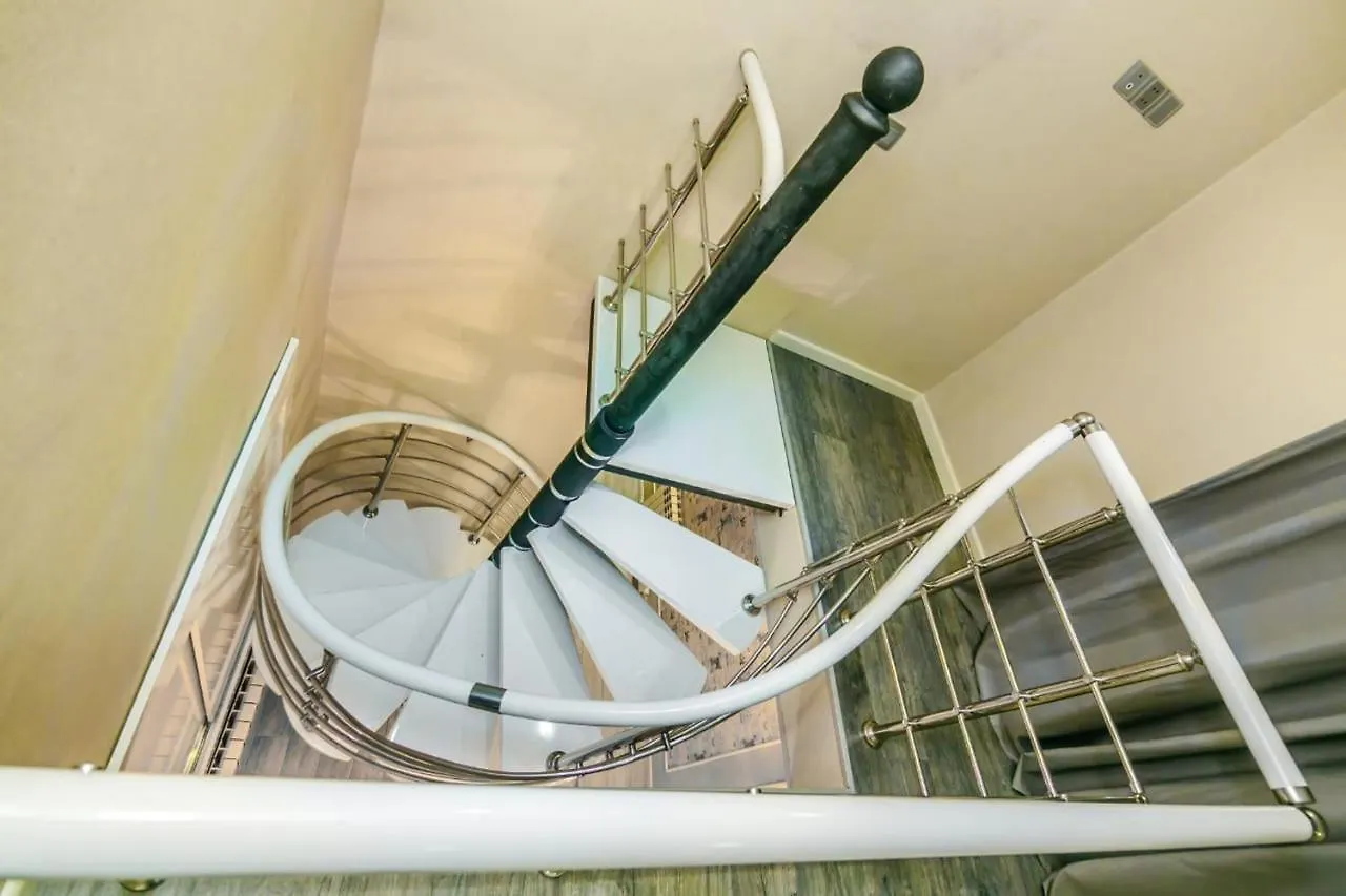 Apartment Near Nizami Street And Boulevard Baku 0*,